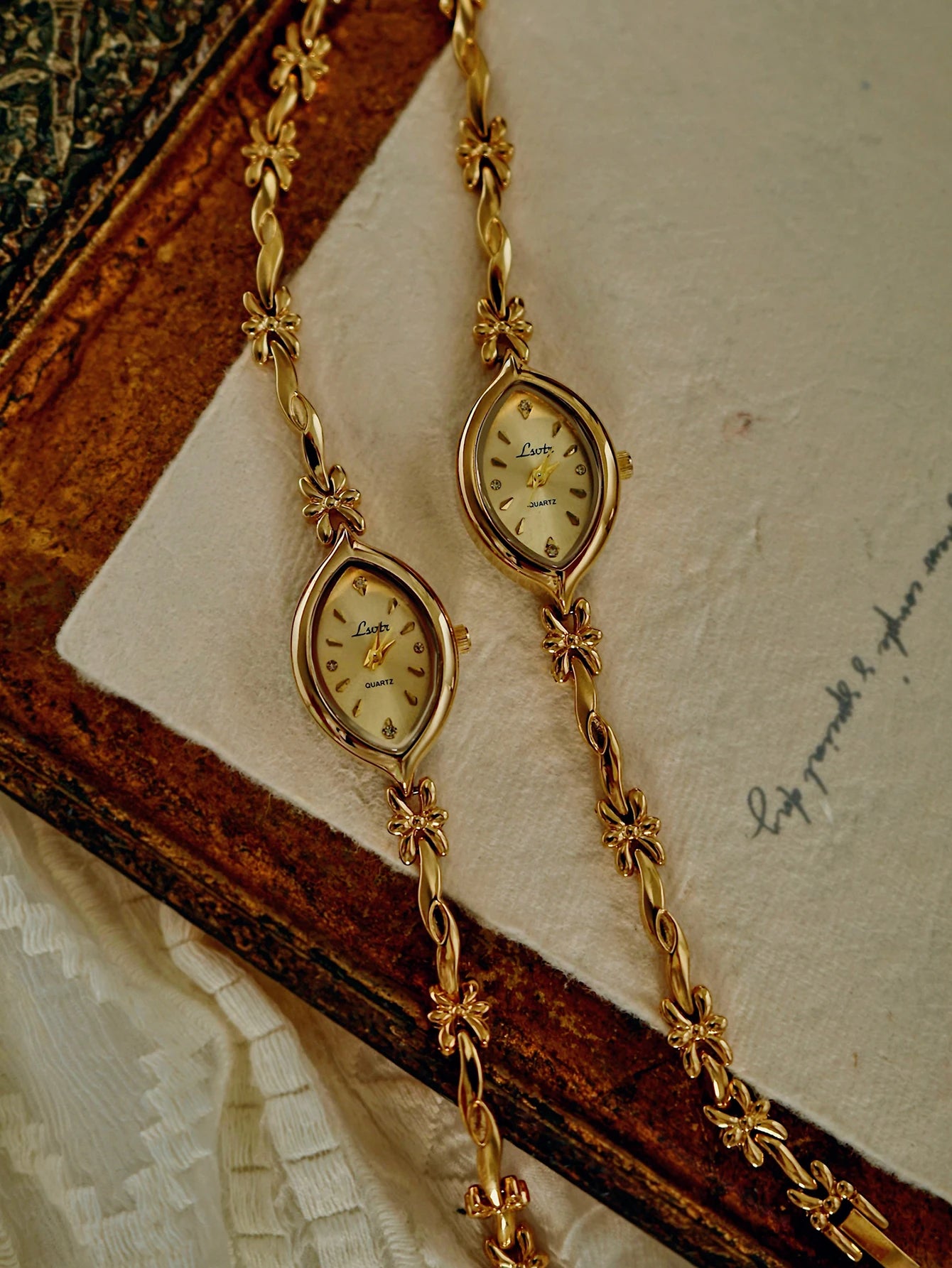 French Retro Gold Small Dial Women's Watch